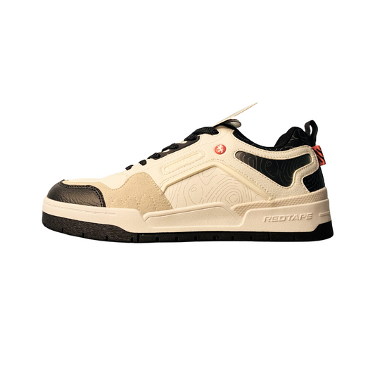 RedTape Black & White – Classic